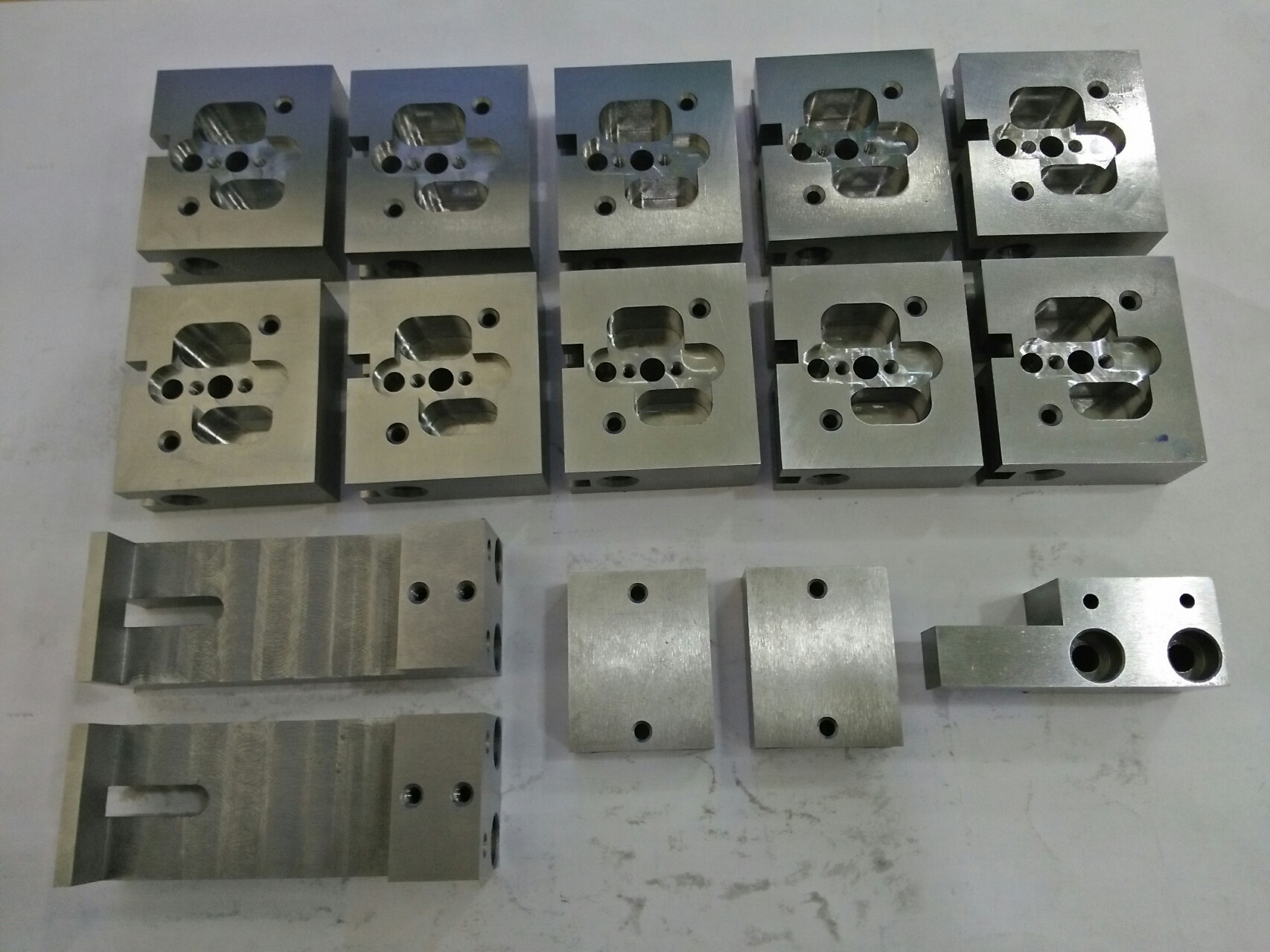 Jig Kim Loại 5